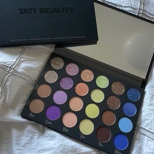 Tati beauty eyeshadow palette